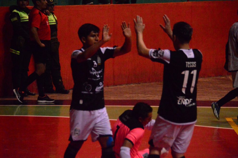 Fantasmas Morales Moralitos en la Liga Nacional de Futsal