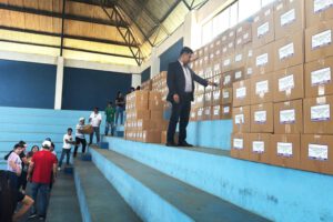 Elecciones en Bolivia con supervisión del material electoral