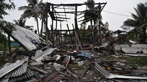 Tailandia y Camboya acuerdan negociar un alto el fuego