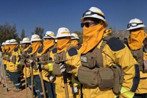 Bolivia refuerza su capacidad operativa ante incendios forestales