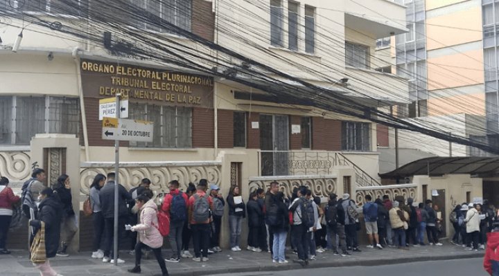 jurados electorales en TED La Paz