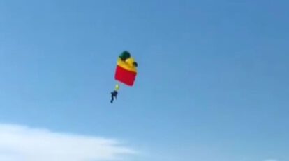 Sargento herida en salto de paracaídas en Cochabamba