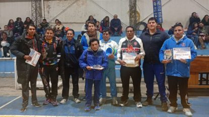 Básquet infantil en Oruro
