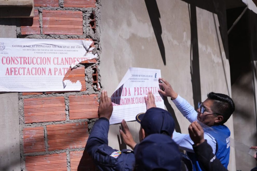Construcción clandestina en Oruro