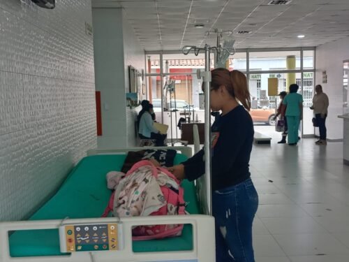 Hospital de Niños Santa Cruz enfrenta cierre de servicio por falta de personal