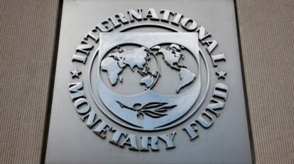 Crecimiento global FMI en medio de incertidumbre comercial