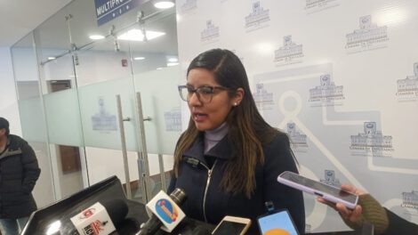 Lissa Claros denuncia penalmente al ministro Montaño