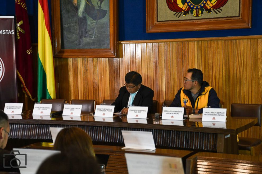 Candidatos a diputados C-29 en el foro Voto Informado 2025