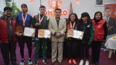 Atletas destacados del Grand Prix Sudamericano reconocidos por la Gobernación