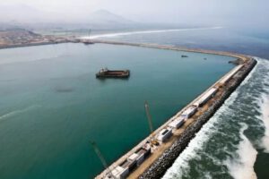 Alerta de tsunami en Chile y Perú