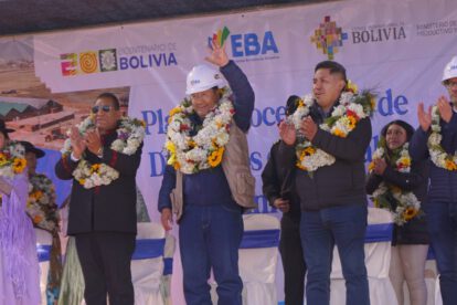 Gobierno entrega de 200 obras en conmemoración del Bicentenario