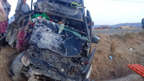 choque frontal en Sorata