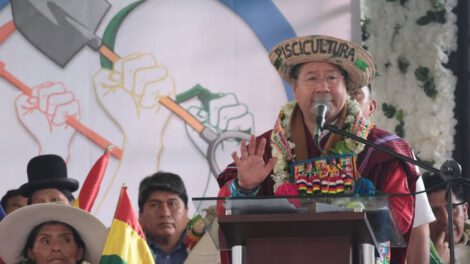 Luis Arce apoyo proceso de cambio en acto conmemorativo en Caranavi