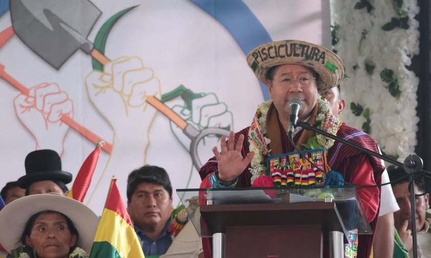 Luis Arce apoyo proceso de cambio en acto conmemorativo en Caranavi