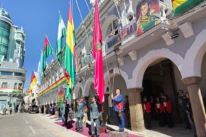 Oruro 200 años de historia con sesión de honor y mensajes de unidad nacional