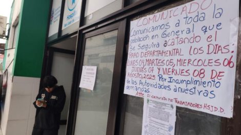 paro de salud en Santa Cruz afecta a pacientes