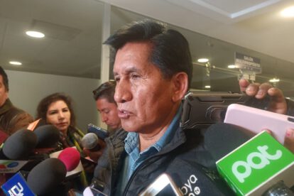 Félix Ajpi critica falta de información sobre actos del aniversario patrio
