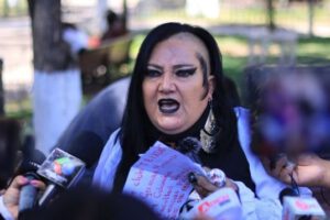 María Galindo moderadora debate presidencial