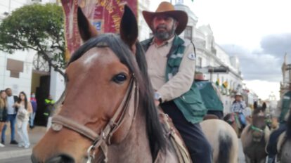 Cabalgata del Bicentenario culmina en Sucre
