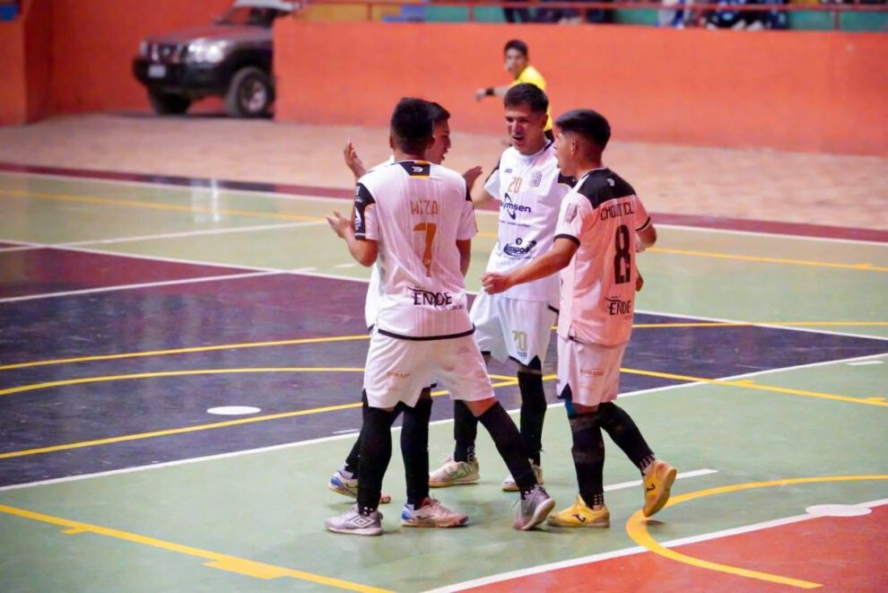 Fantasmas M.M. invicto en la Liga Nacional de Futsal