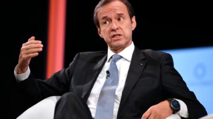 Tuto Quiroga evalúa participar en foro del TSE