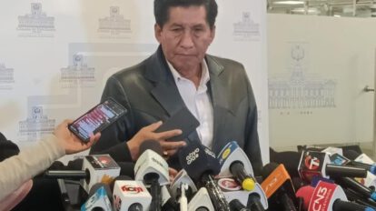 Félix Ajpi denuncia ataques a casas de campaña