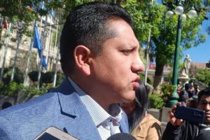 guerra sucia contra Samuel Doria Medina
