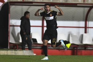 Ortiz destaca en la victoria de CDT Real Oruro