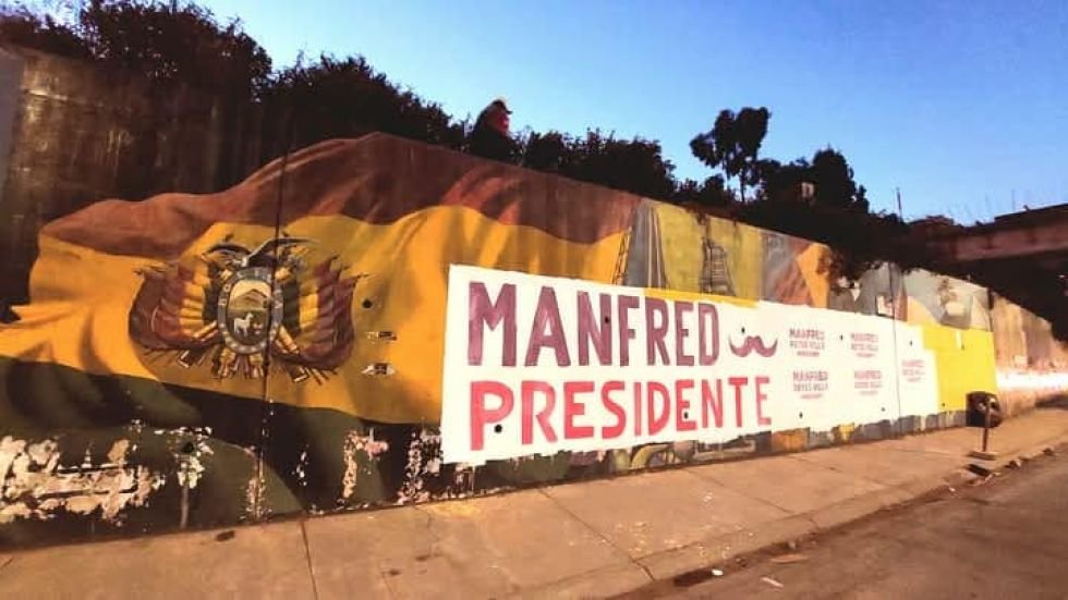 Vandalismo mural histórico en La Paz relacionado con Manfred Reyes Villa