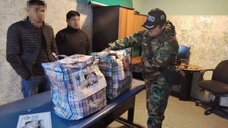 Vehículo interceptado en Achica Arriba con Bs 5 millones