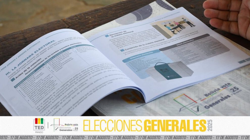 Elecciones generales en Bolivia supervisadas por Aarón Oyarce