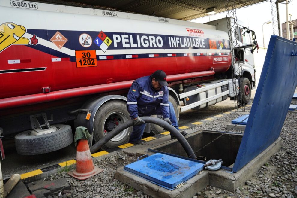 demanda de combustible en Bolivia