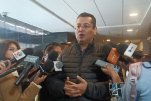 Whalty Egüez exige suspender sesión sobre contratos de litio