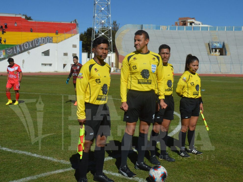 Gery Vargas árbitro orureño hace historia en la Copa Sudamericana