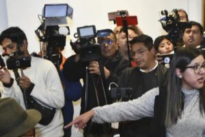 Vigilia por contrato de litio en la Comisión de Economía Plural