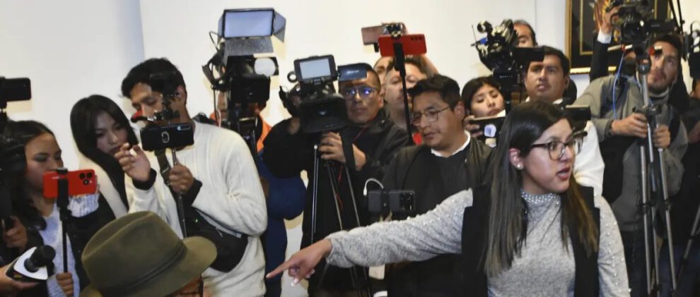 Vigilia por contrato de litio en la Comisión de Economía Plural