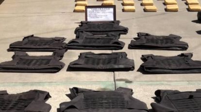 Cocaína camuflada en chalecos antibalas