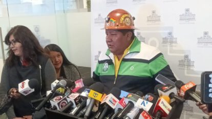Senador Hilarión Mamani rechaza contratos de litio