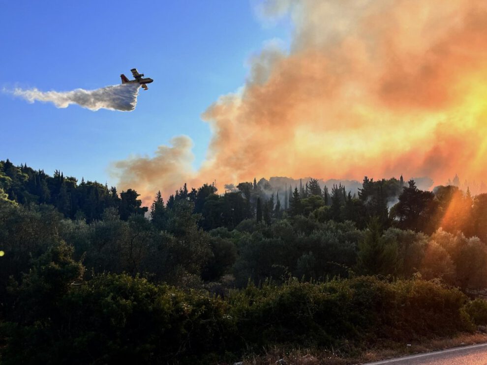 Incendios en Grecia: más de 4.800 bomberos luchan contra las llamas