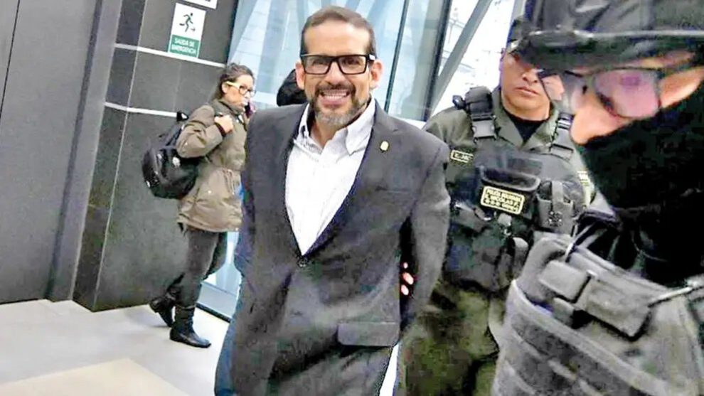 Caso decretazo de Luis Fernando Camacho en Santa Cruz