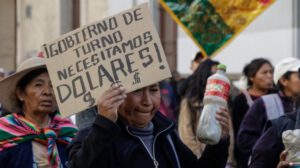 Reclamo por crisis de divisas