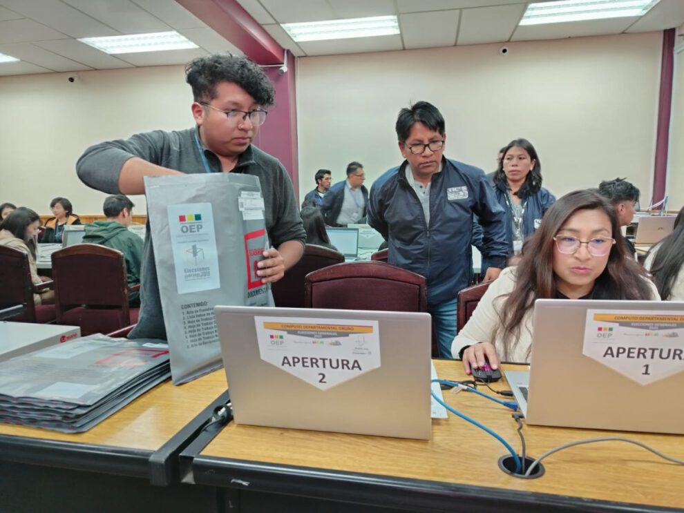 Simulacro de cómputo oficial para las Elecciones Generales 2025