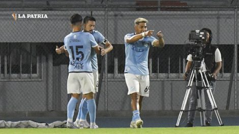 Aurora victoria frente a Blooming