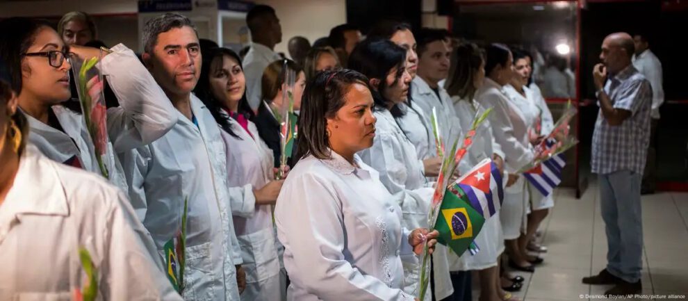 sanciones a Brasil y Cuba por el programa Mais Médicos