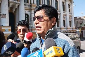 Cambios militares antes de elecciones según Ramiro Venegas