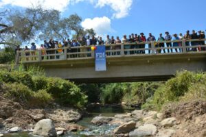 Puente Agua Clara mejora transporte en Pampa Grande