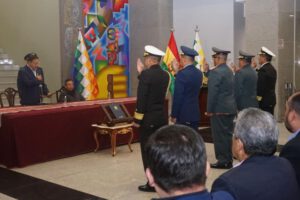 Cambio en el Alto Mando Militar