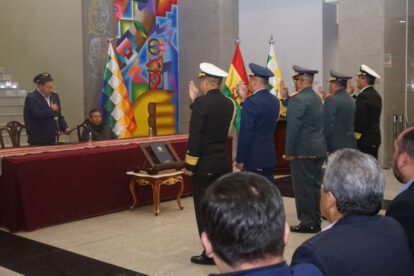 Cambio en el Alto Mando Militar