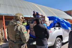 Distribución de maletas electorales por el Tribunal Electoral de Oruro