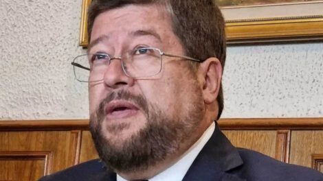 Samuel Doria Medina reconoce su derrota y promete apoyo a Rodrigo Paz